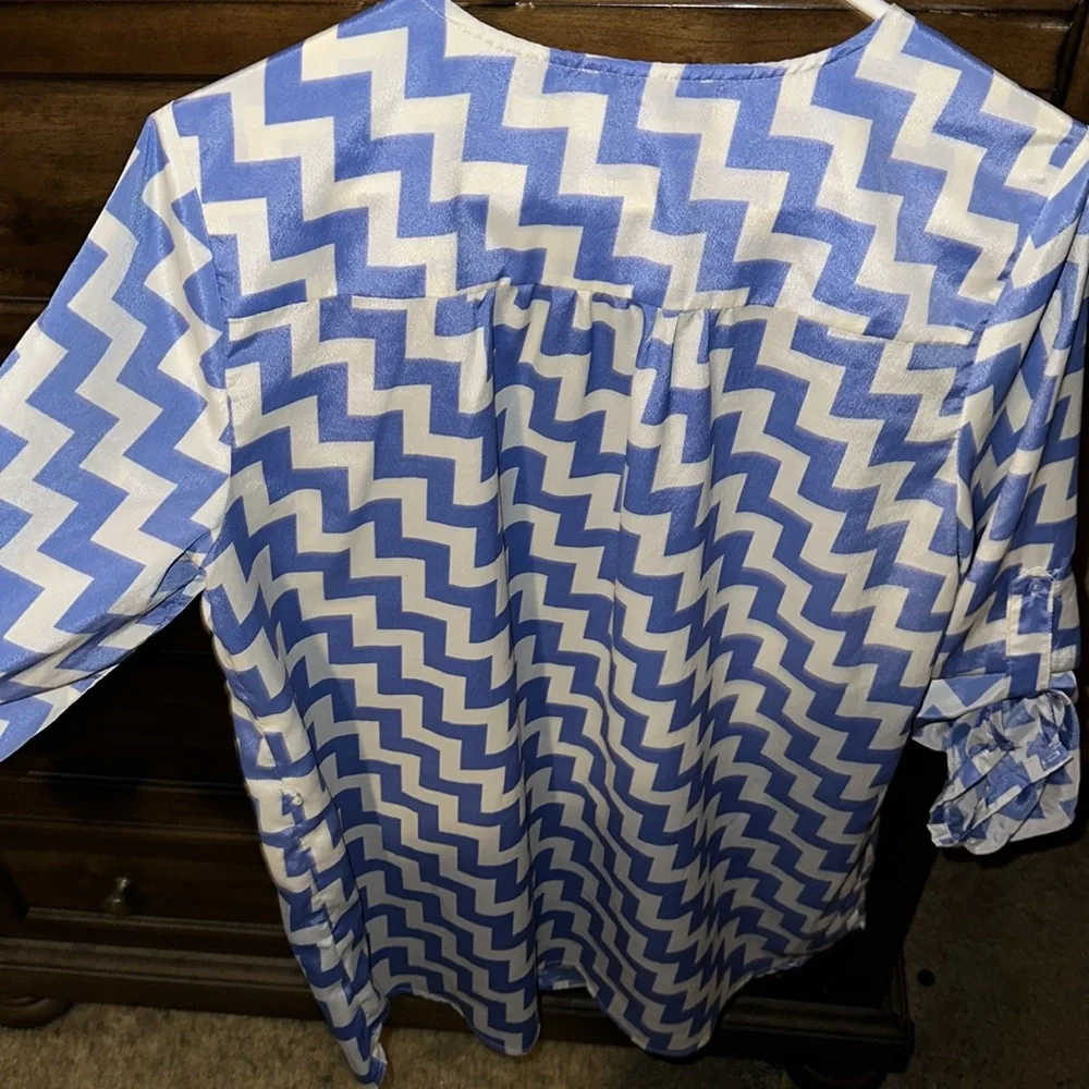 Large blouse - Picture 4 of 4